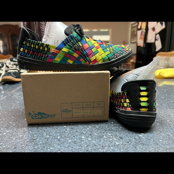 Ladies Serene Island Multicolor sneakers Size 6 - Picture 5 of 13